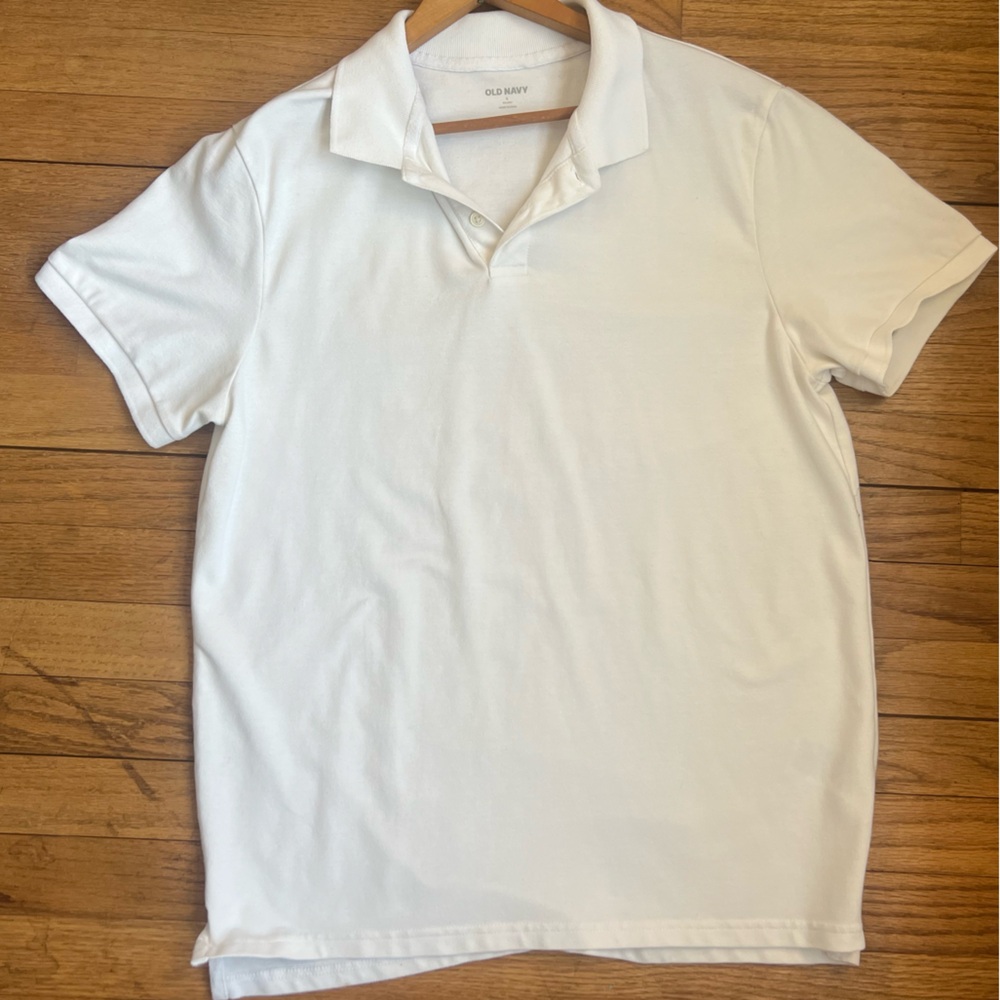 Men’s white old navy short sleeve school uniform polo